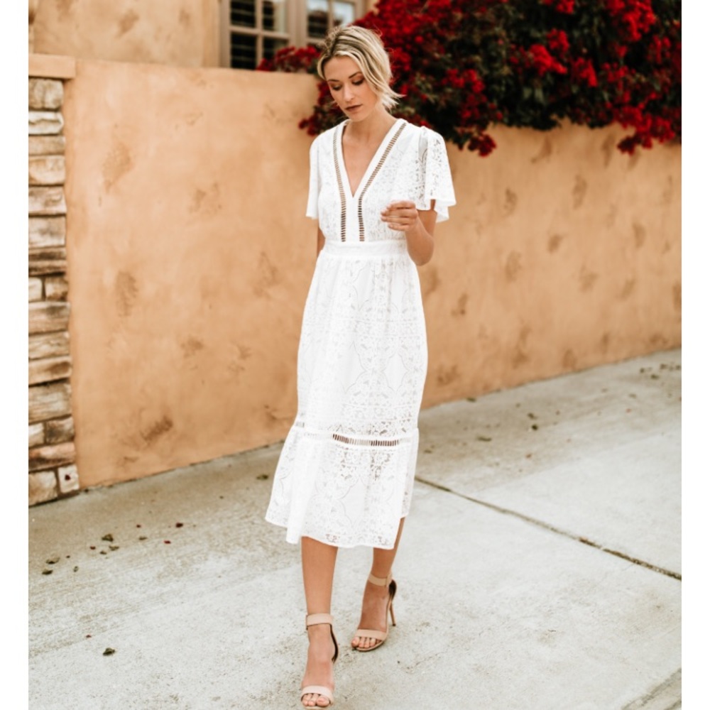 Vici Dolls Away With The Breeze Lace Midi Dress